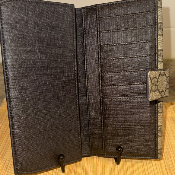 NWT Gucci Coated Canvas Supreme Monogram Wallet with GgCharm UNISEX - Picture 4 of 16